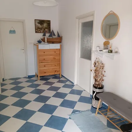 Sunny Family Apartment *
