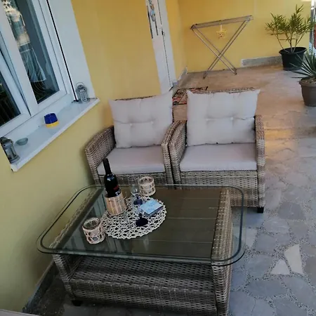 Sunny Family Apartman *